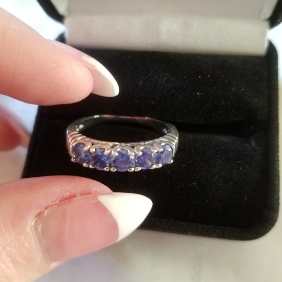 BLUE DIAMOND RING - Picture 6 of 7